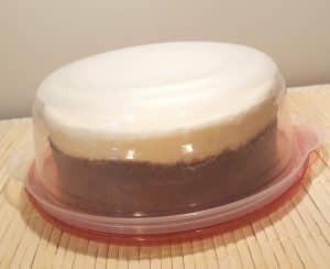Rubbermaid Containers are great for transporting Cheesecake