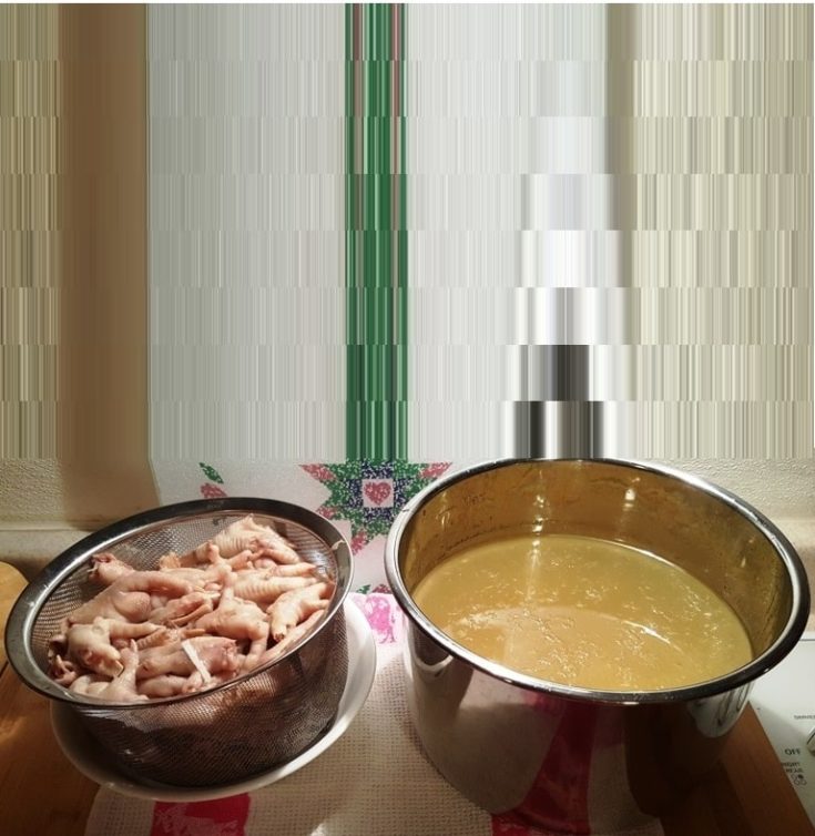 Pressure Cooker Chicken Feet Broth for Cats & Dogs [Paws] This Old Gal