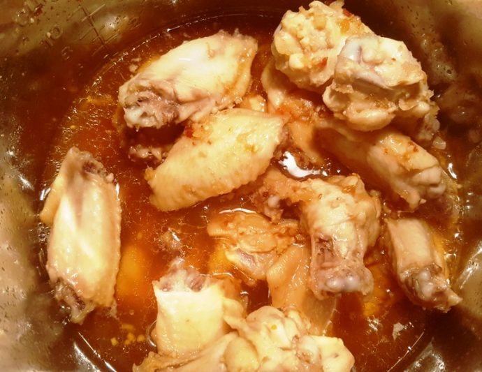 Instant Pot Honey Garlic Chicken Wings (Pressure Cooker) This Old Gal
