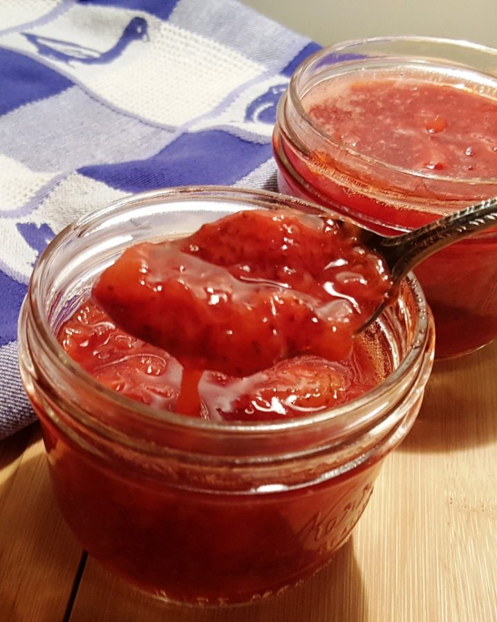 Pressure Cooker Fresh Strawberry Compote {Instant Pot} This Old Gal
