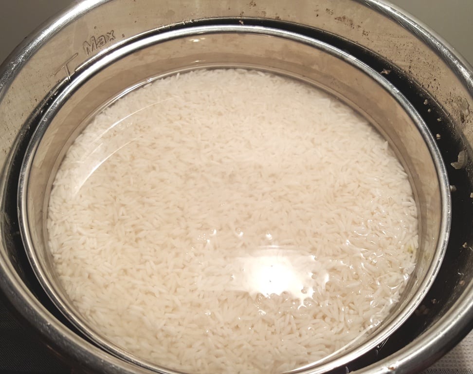 Place the Pan of Rice on the Trivet