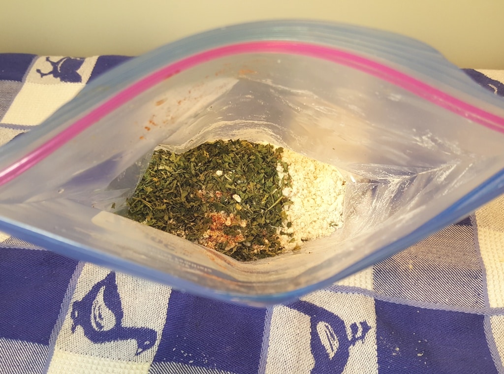 Homemade Shake 'N Bake Coating Mix {Copycat Recipe} This Old Gal