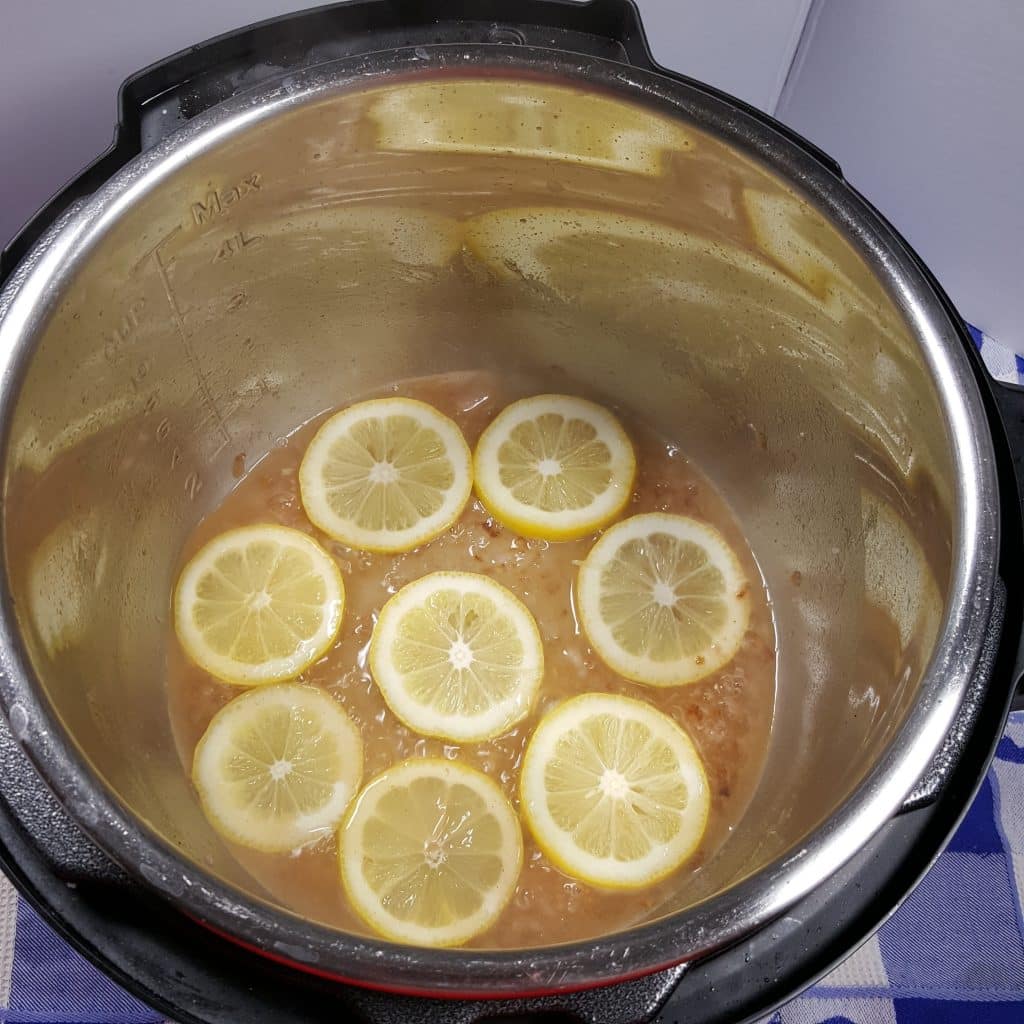 Add the Lemon Slices to your Cooking Pot