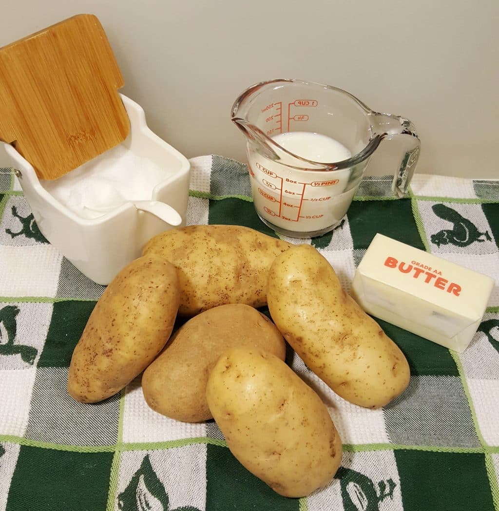 Cast of Ingredients for Pressure Cooker Instant Pot Mashed Potatoes