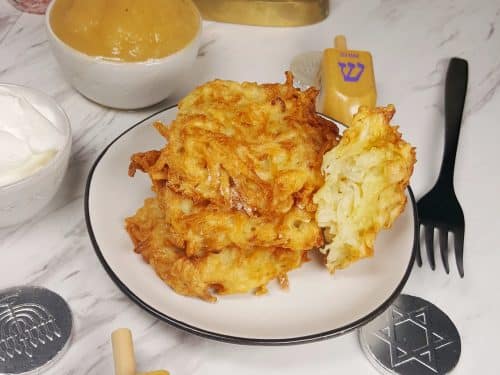 traditional chanukkah latkes jewish potato pancakes this old gal traditional chanukkah latkes jewish potato pancakes this old gal