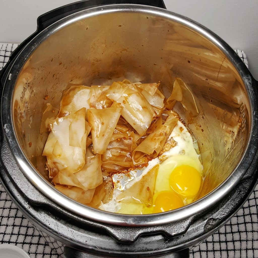 Make Soft Scrambled Eggs