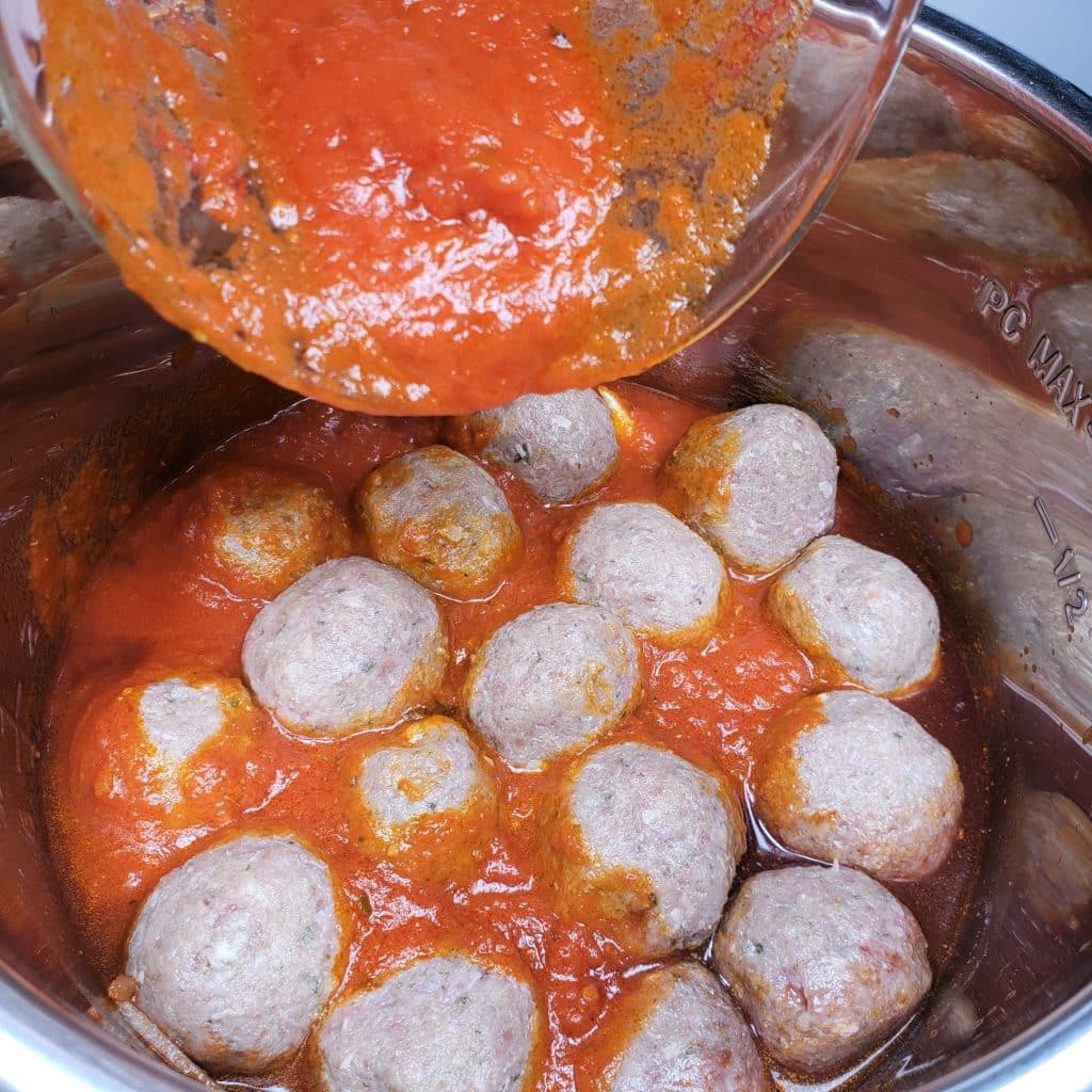 Cover Meatballs with Sauce